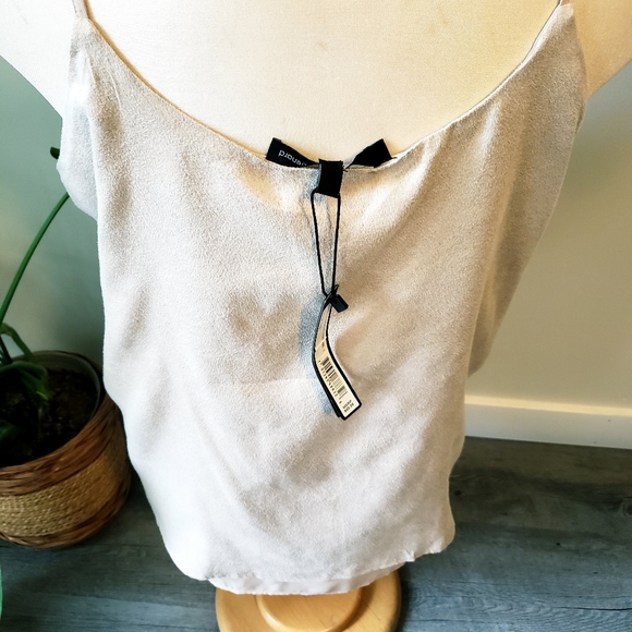 HARVÉ BENARD | NWT Large Nude Layered Cami - Picture 4 of 8